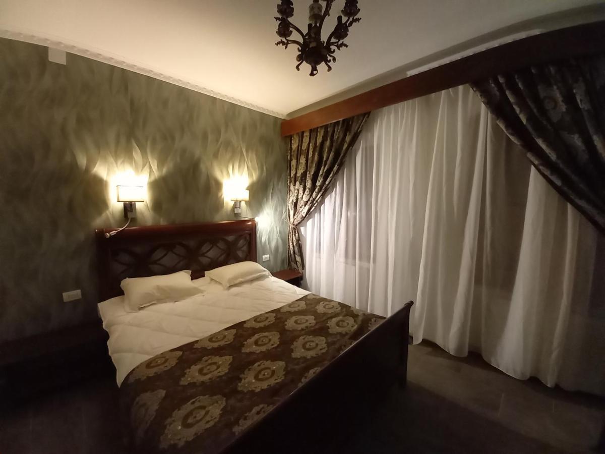 History Apartments Cetatii Sibiu Oda fotoğraf